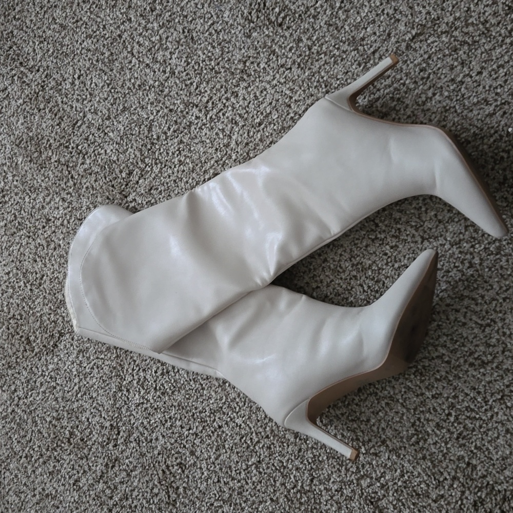 Chinese Laundry  creme stiletto knee high boots